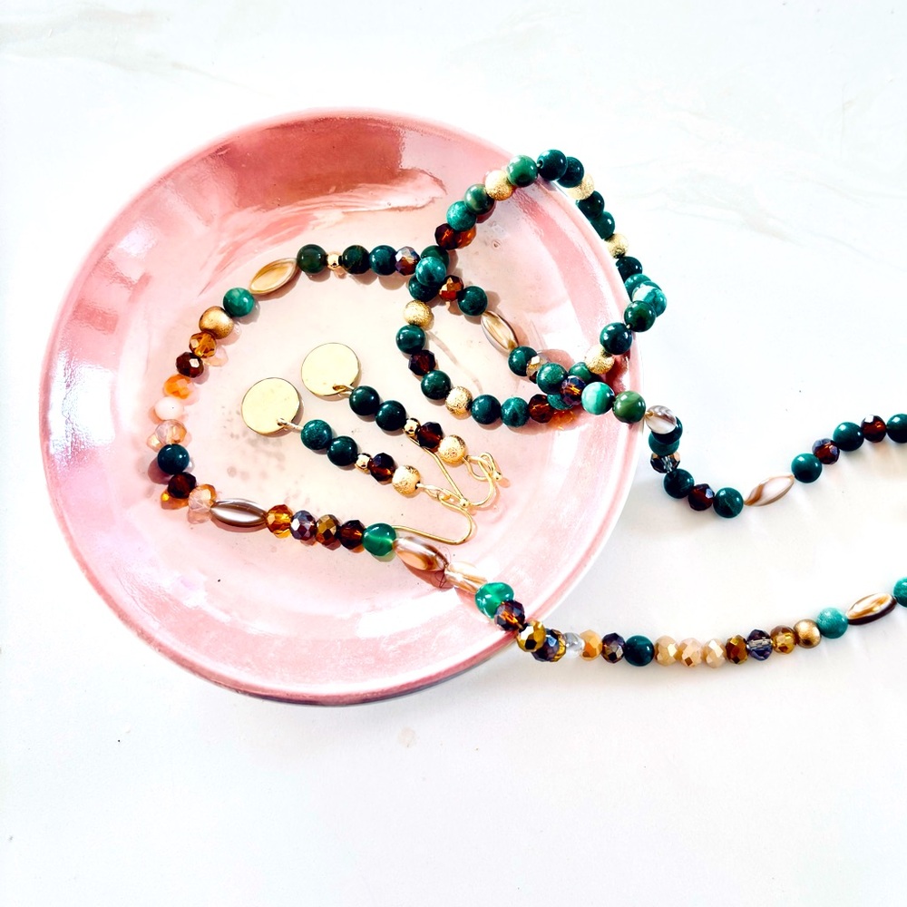 Beaded necklace, bracelet, earings